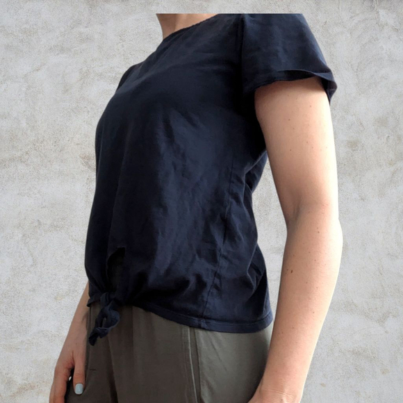🌈NAUTICA | Navy Short Puff Sleeve Tie-Front Tee M - Picture 3 of 11